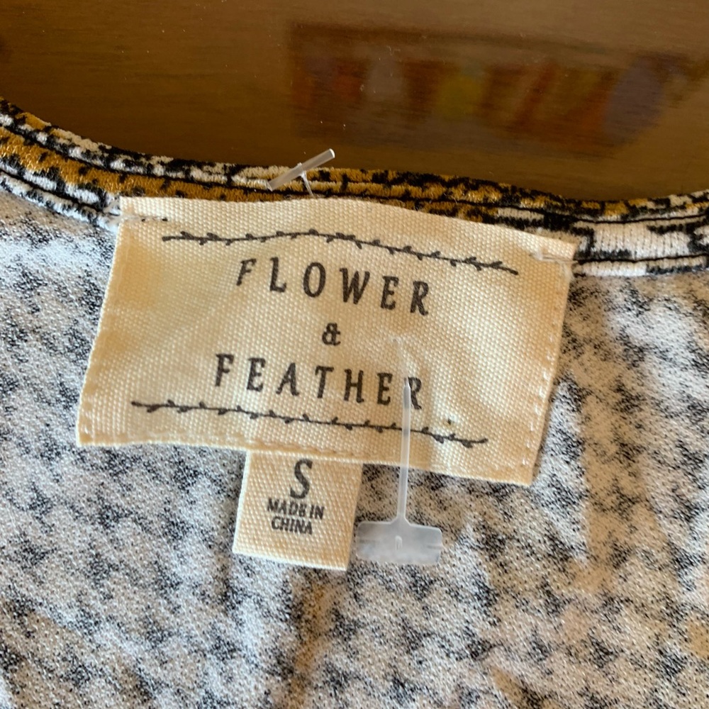 patterned blouse - Picture 3 of 3